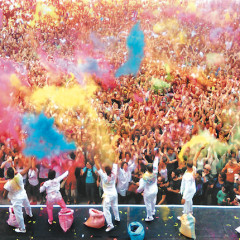 “The color of time”: una fiesta de baile, música y colores cerrará Iquique a Mil